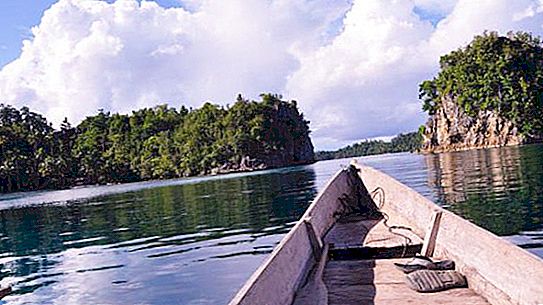Lake Toba, Sumatra, Indonesia - keterangan, ciri dan fakta menarik