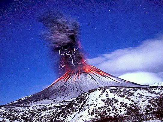 Petropavlovsk-Kamchatsky: vulkánok, amelyek nem alszanak